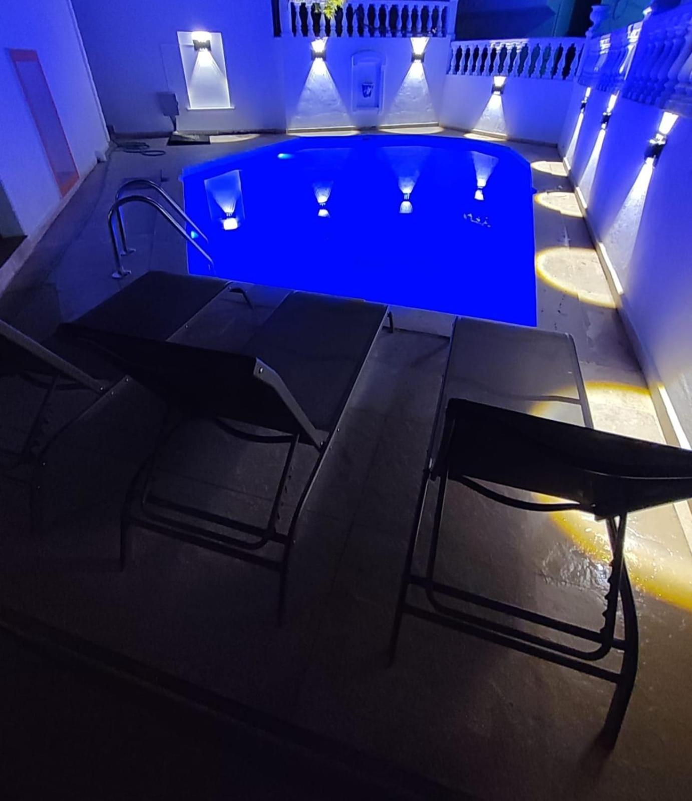 The Professor'S Hotel 博德鲁姆 外观 照片